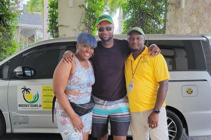 Montego Bay Private Taxi & Airport Transfers - One-way or round-trip: keeping logistics from stealing your energy
