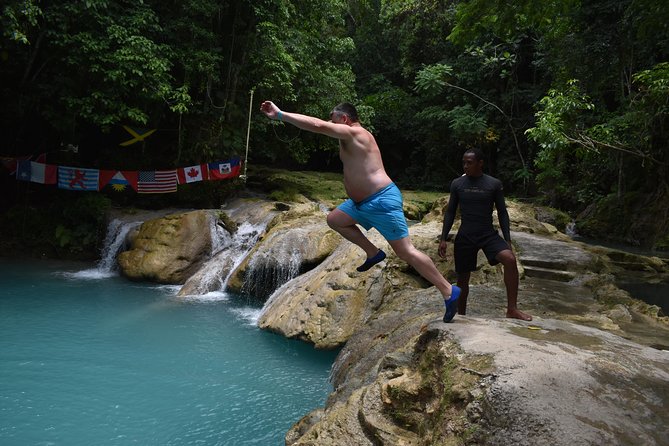 Montego Bay Shore Excursion: Blue Hole & Secret Falls Tour plus Shopping - Columbus Park in Discovery Bay: a brief stretch break