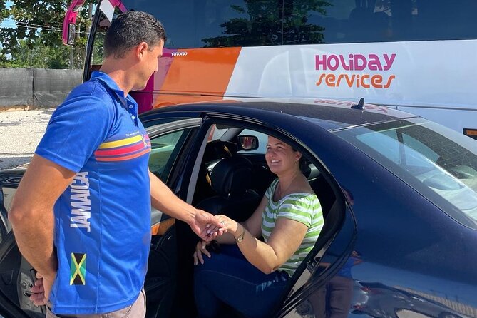MontegoBay Airport to Ocho Rios: One way/Round Trip cheap Shuttle - Pickup Areas: Where the Driver Will Come Get You