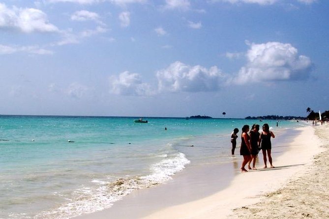 Negril Beach Beach Ricks Cafe and Sunset Tour - Morning Pickup and the Coastal Drive to Negril