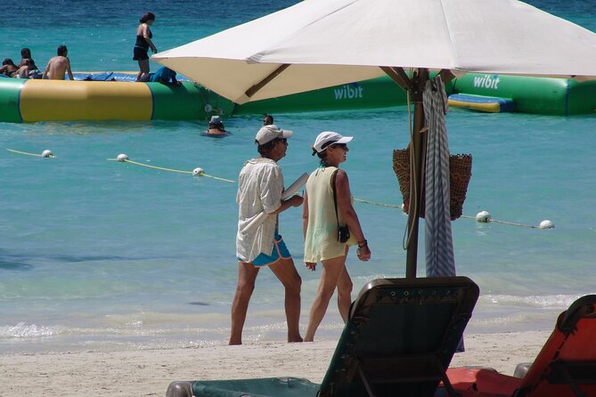 Negril Beach Beach Ricks Cafe and Sunset Tour - Negril Beach at Margaritaville: Why This Stop Feels Easy