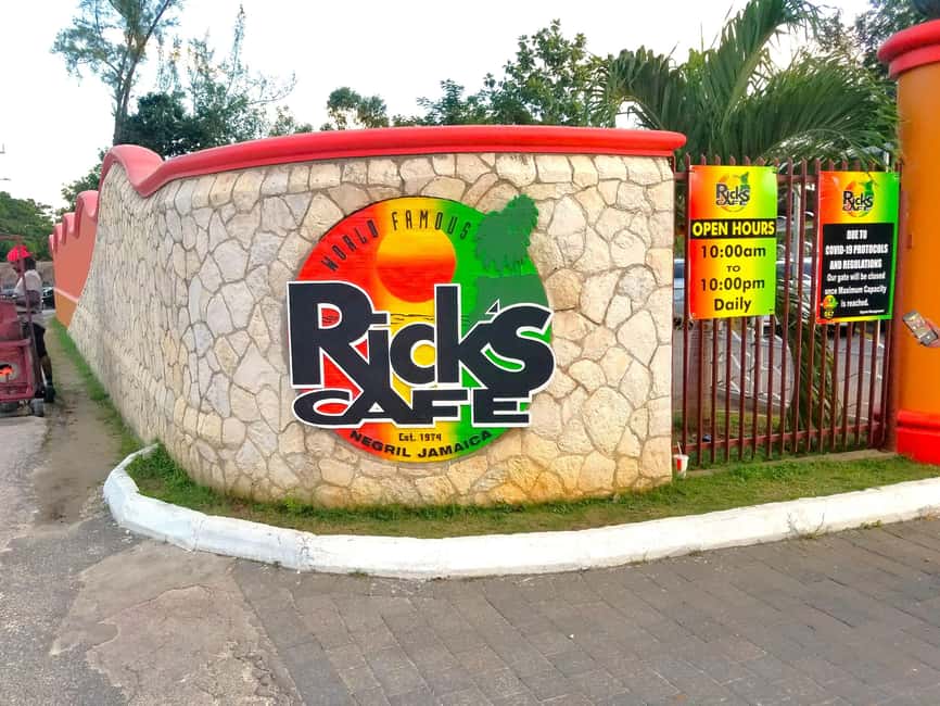 Negril Beach Experience & Rick's Cafe from Montego Bay - Montego Bay to Negril: the drive that sets the tone