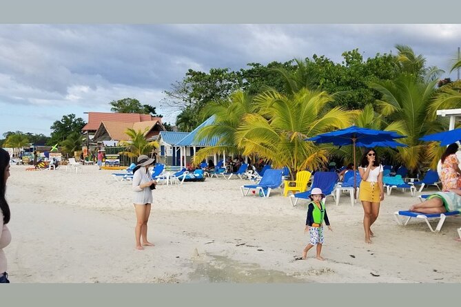 Negril Beach & Rick's Cafe Tour - From Montego Bay to Negril: how the ride sets the tone