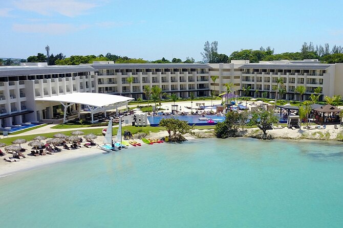Negril Hotels Private Airport Transfer - Meeting the Driver at Sangster International (MBJ) Without the Guesswork