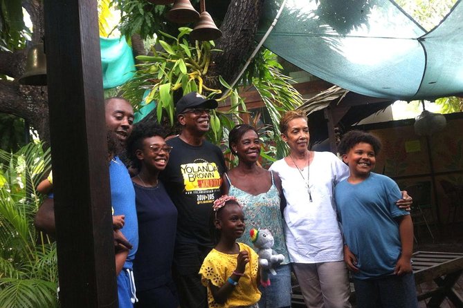 Negril Hotels Private Round Trip Transfers from MBJ - Comfort and service style: what the driver experience can be like