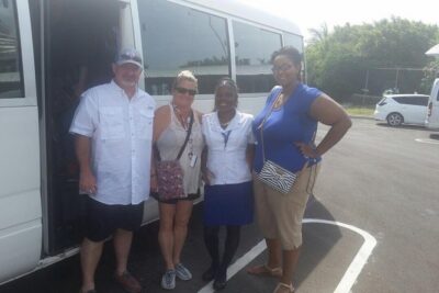 Negril Private Airport Transfer - The meet-up game: how you’ll find your driver at Sangster