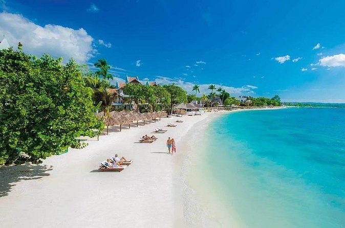 Negril's Private Day Trip with Margaritaville and Rick's Cafe - Guides Make the Day: Earnie, Kamar, Ramon, and Ramen Energy