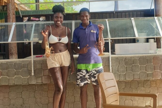 Negrils Seven Miles Beach, Rick's cafe and Parasailing Tour. - What’s not included: lunch, and the money moments to plan for