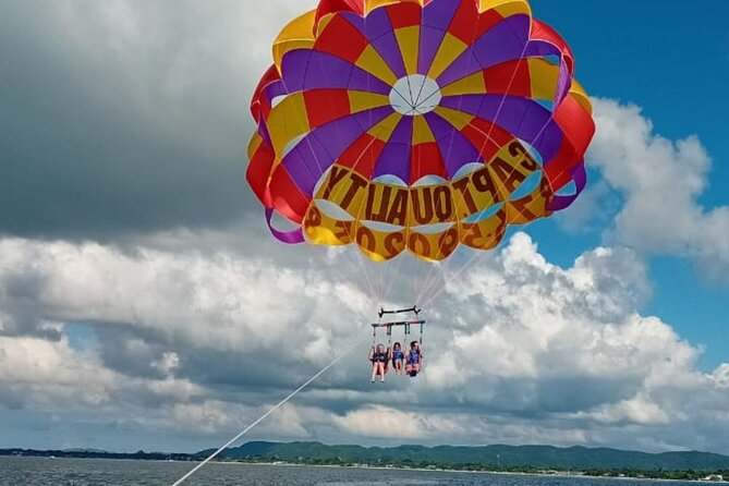 Negrils Seven Miles Beach, Rick's cafe and Parasailing Tour. - The drive: Lucea and an old English-style town stop