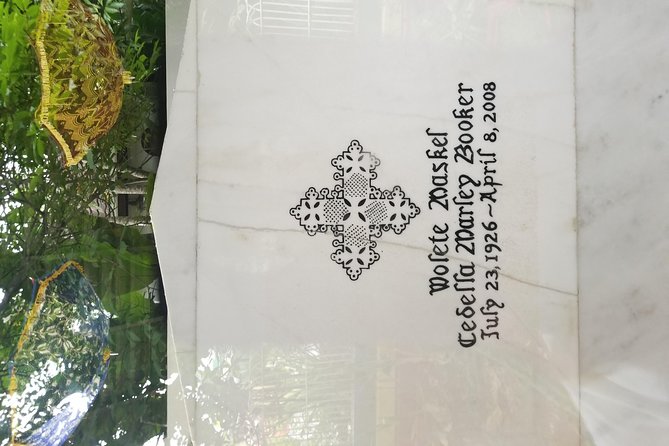 Nine Mile Bob Marley Mausoleum Transportation [ Birthplace ] - The birthplace home experience: how the tour guidance helps you connect the dots