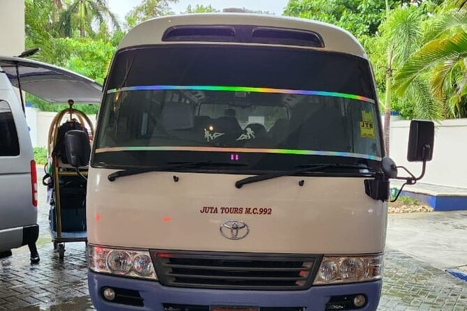 Ocean Coral Spring and Eden Bay Airport transportation services - Driver quality: punctual, safe, and warm service