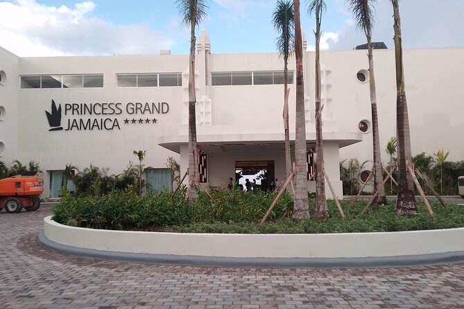 Princess Grand Jamaica Private Airport Transfer from Montego Bay - Clean A/C Vehicles That Keep the Drive Comfortable