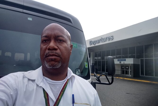 Private Airport Transfer in Montego Bay - Flight Tracking That Actually Reduces Wait Time