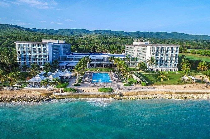 Private Airport Transfer to Dreams Rose Hall Resort - Comfort and Control: Luggage Help and How Much Interaction You Want