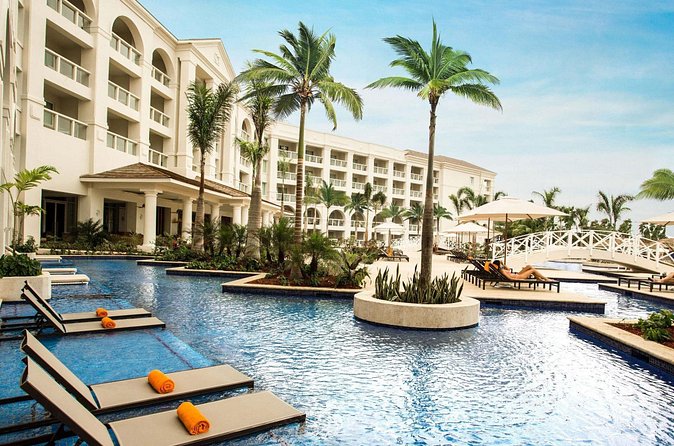 Private Airport Transfer to Hyatt Rose Hall Resort - Private ride comfort for friends and family