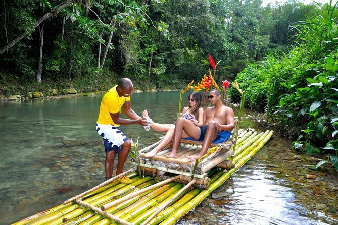 Private Bamboo Rafting along Great River with Pickup - Bamboo rafting on the Great River: the 30-foot raft in real life