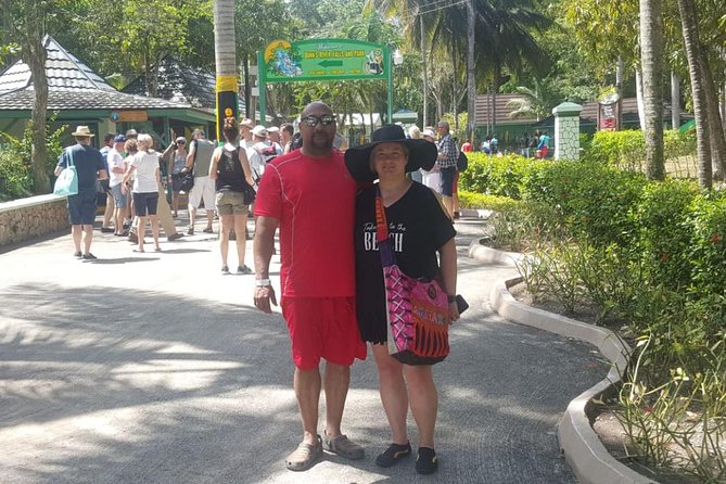 Private & Customize Tour to Bob Marley's Nine Mile and Dunn's River Falls - A Private Day From Montego Bay: How the 7-Hour Rhythm Works