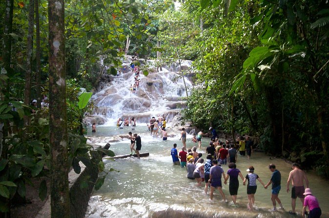 Private Dunn's River Falls Adventure from Montego Bay - Green Grotto Caves: names, escape routes, and early capitals