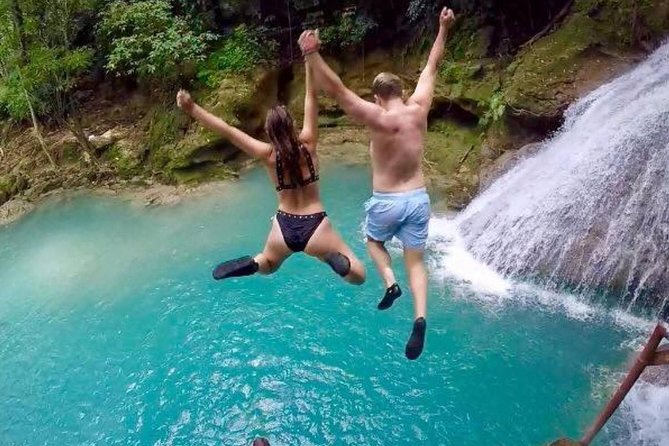 [PRIVATE] Dunn's River Falls, Blue Hole & Secret Falls w/Entrance - Guides matter more than you think here