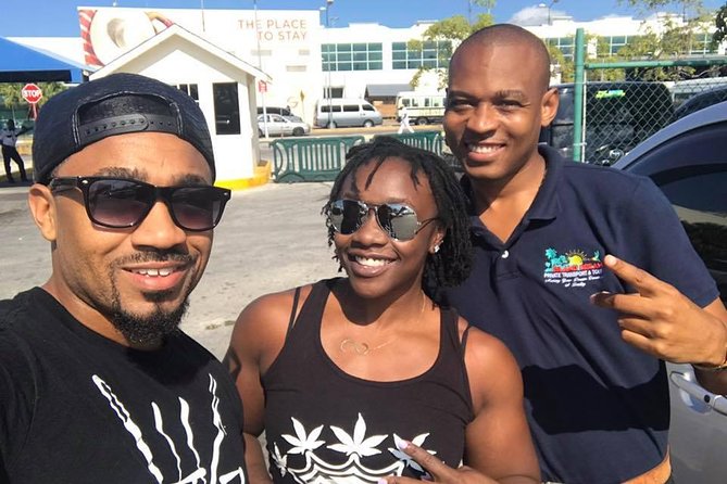 Private: Montego Bay Airport- Negril Resorts on the beach - Vehicle Choice That Fits Your Group (and Keeps You Comfortable)