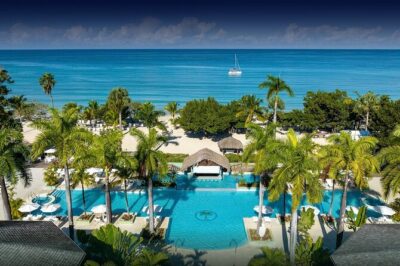 Private Montego Bay Jamaica Airport Transfer to Hotels in Negril - What the MBJ Airport Pickup Looks Like in Real Time