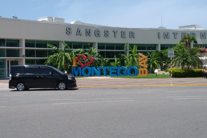 Private Round Trip Airport Transfer in Montego Bay - The Ride to Free-port and Rosehall: Air Conditioning, WiFi, and Local Color
