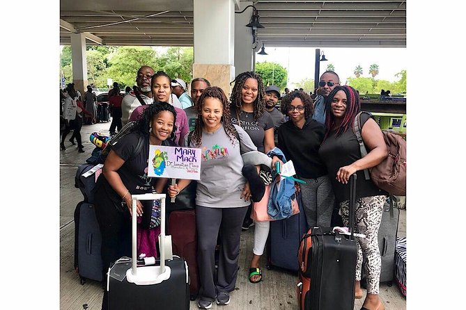 Private Roundtrip Airport Transfer to Resorts in Runaway Bay - Return trip timing: how the service protects your security line