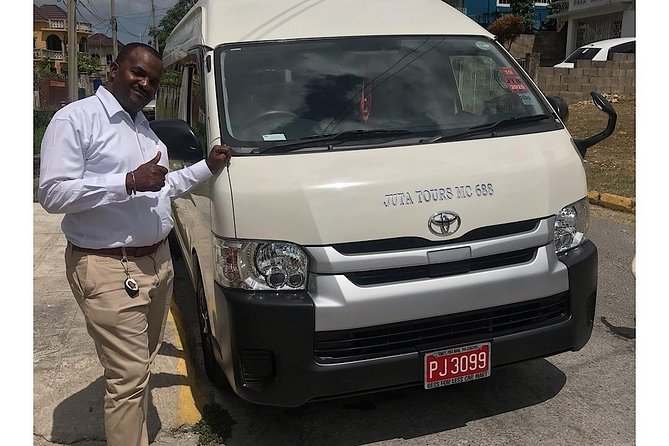 Private Roundtrip Airport Transfer to Resorts in Runaway Bay - Price and value: is $114 per person worth it