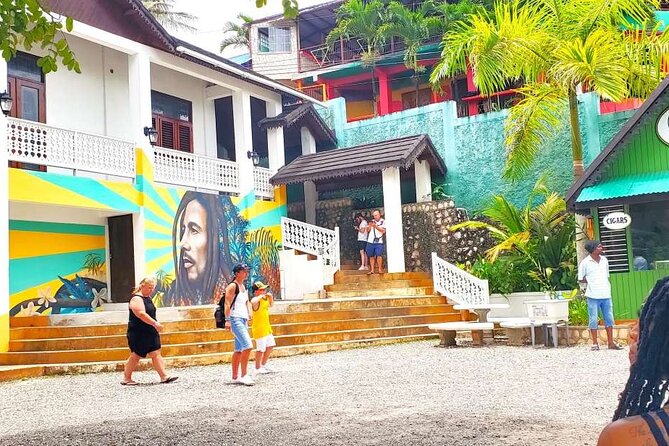 Private Tour Day-Trip Nile mile Bob Marley House With Admission - Photo stops and shopping: plan your priorities before you go