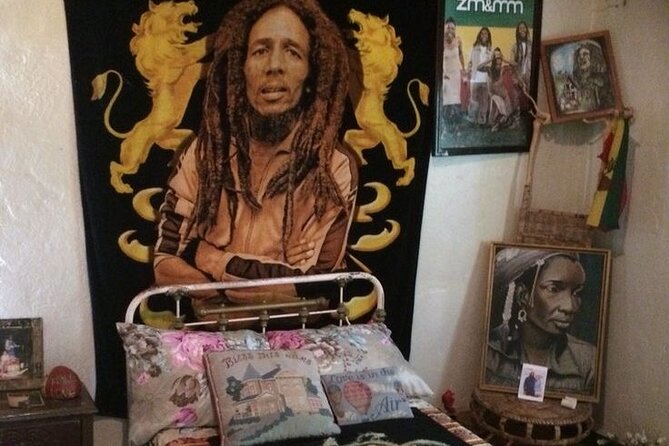 Private Tour Day-Trip Nile mile Bob Marley House With Admission - How the timing works: 45 minutes to roam, then travel takes over
