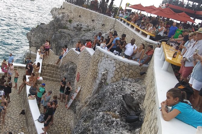 Private Tour Negril Beach and Rick's Cafe From Montego Bay - Montego Bay Pickup and the Comfort Factor That Matters