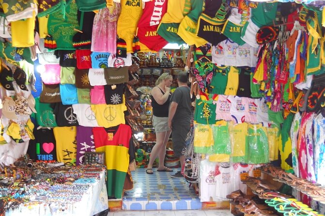 Private Tour Souvenir Shopping in Montego Bay - How this one-hour Montego Bay shopping loop really feels