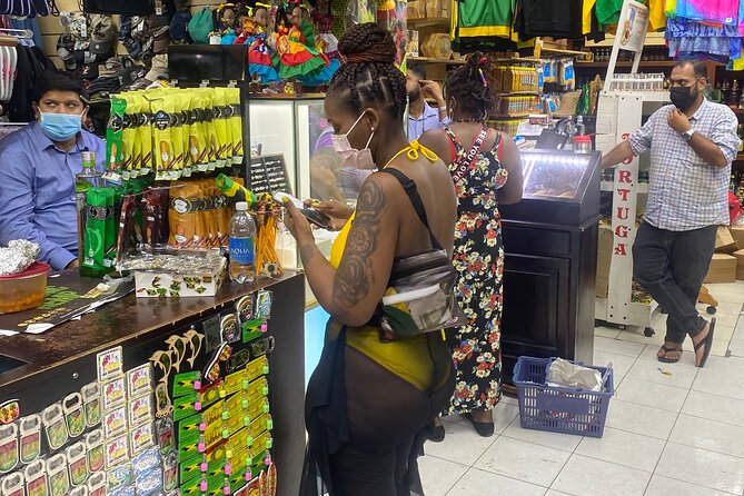Private Tour Souvenir Shopping in Montego Bay - One stop, multiple shops: what to expect in timing