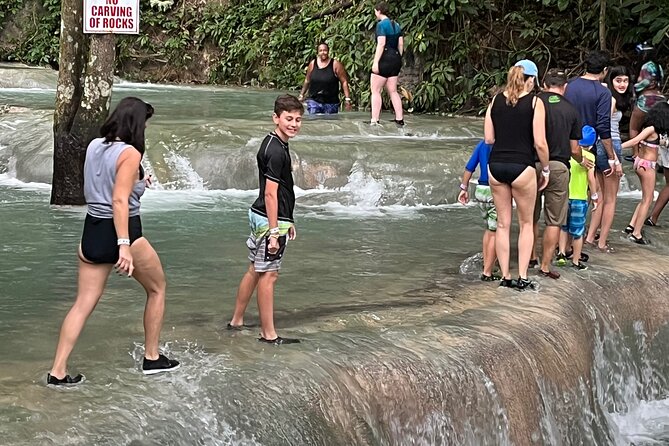 Private Tour To Blue Hole and Dunn’s River from Montego Bay - Key things that make this combo tour work