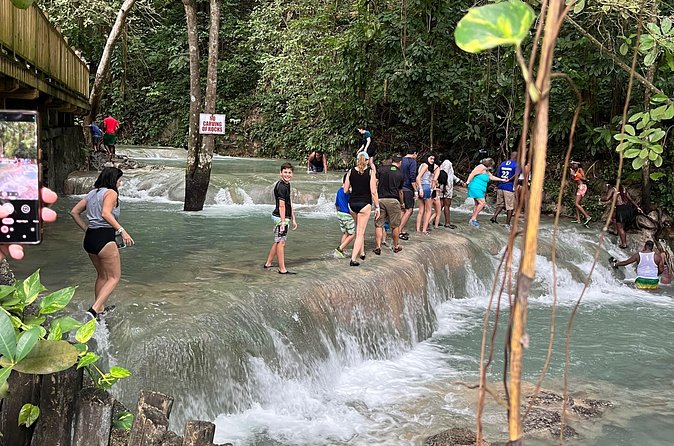Private Tour To Blue Hole and Dunn’s River from Montego Bay - FAQ