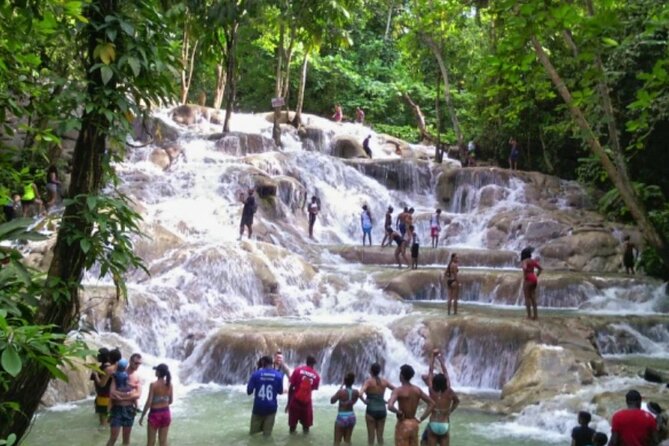 Private Tour to Dunns River and Horseback Riding with Local Guide - Climbing Dunns River Falls: how to get the most out of the effort