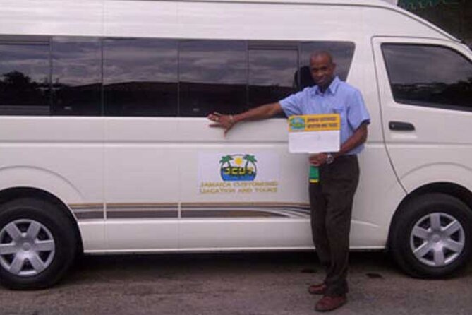 Private Transfer from Montego Bay Airport - Air-Conditioned Comfort and Safe Driving on Jamaica Roads