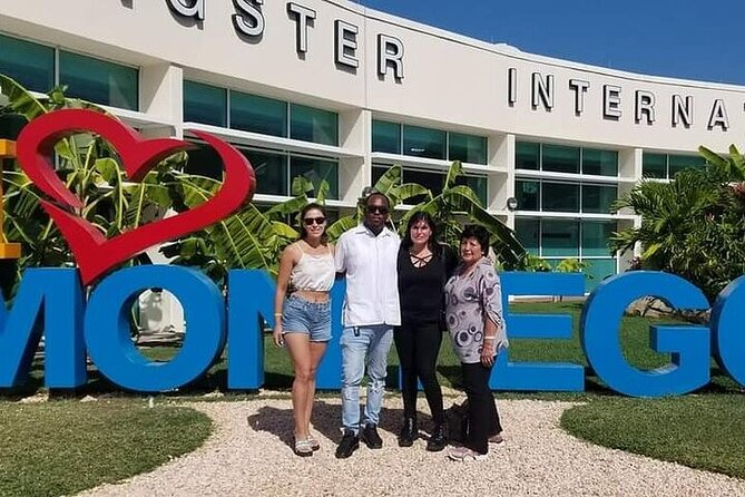 Private Transfer from Montego Bay to Negril - Meeting your driver at MBJ (or at your Negril hotel)