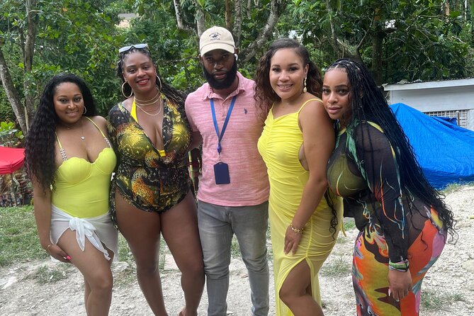Rafting with Limestone Massage Lethe and free shuttle to Parties - Bamboo Rafting in Montego Bay, Plus Limestone Massage Lethe