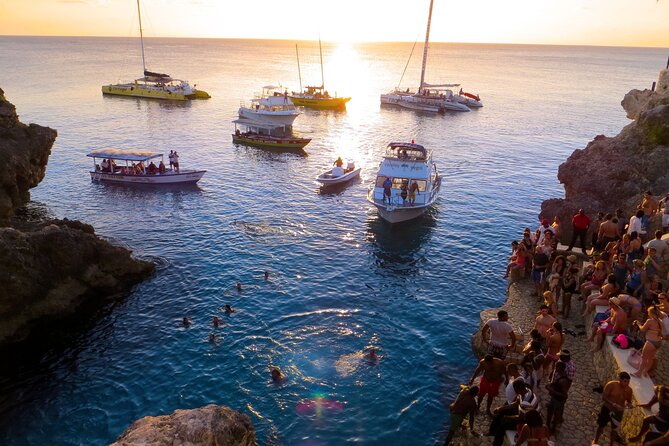Rick's Cafe and 7 Mile Beach from Montego Bay - Montego Bay to Negril: Private Ride, Real Time