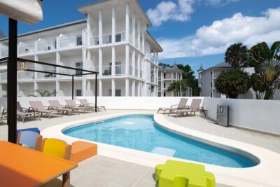 Riu Palace Montego Bay Private Airport Transfer - The Short, Comfortable Ride to Mahoe Bay (Rose Hall / Ironshore Area)