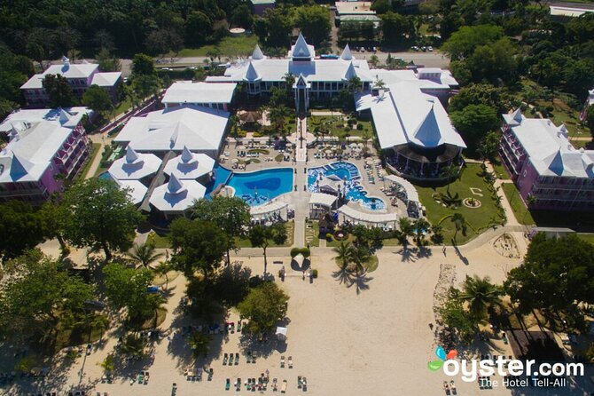 Riu Palace Tropical Bay Resort Private Airport Transfer - One-Way vs Round-Trip: Planning Your Return Without Taxi Stress