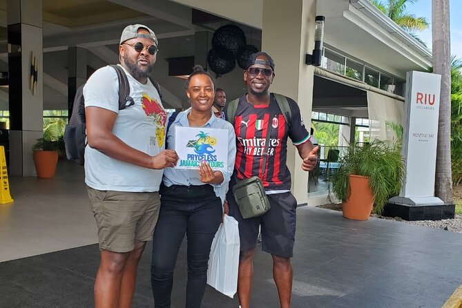 RIU Reggae Palace and RIU Montego Bay Private Airport Transfer - Your transfer is built for speed and comfort