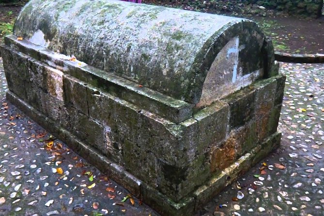 Rose Hall Haunted Great House Night Tour from Montego Bay - The dungeon to Annie’s Pub: a fun ending, plus optional drinks