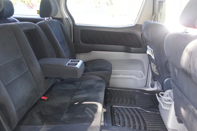 Runaway Bay Airport Transfer - The Ride Experience: Private, Air-Conditioned, and Built for Real Groups