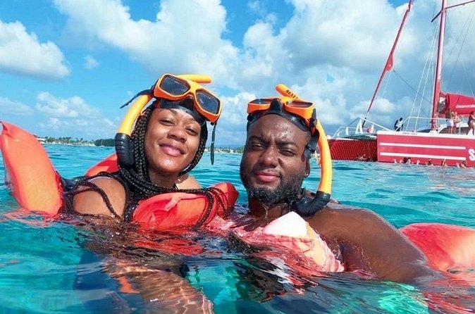 Snorkeling and Shopping in Montego Bay with Hotel pickup - FAQ