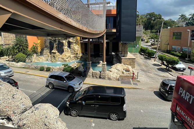 Snorkeling with Margaritaville and shops on Hipstrip activity - What to bring (and what to skip)