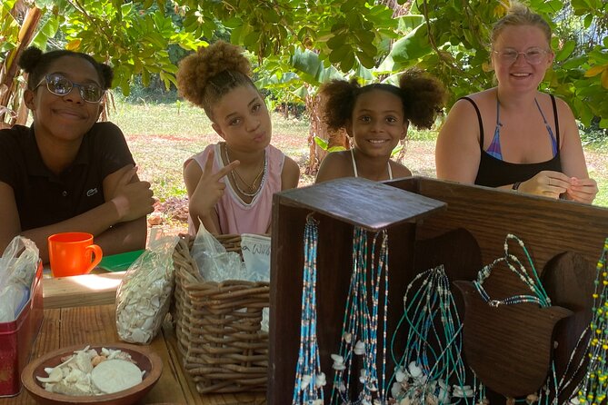 Souvenirs workshop A Mi Mek It! in Montego Bay Jamaica (FR & EN) - Your Souvenir Menu: Choose Jewelry, Bottle Glass, Candle, and More
