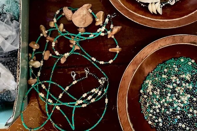 Souvenirs workshop A Mi Mek It! in Montego Bay Jamaica (FR & EN) - Price and Value: Is $120 Worth 3 Hours of Crafting?