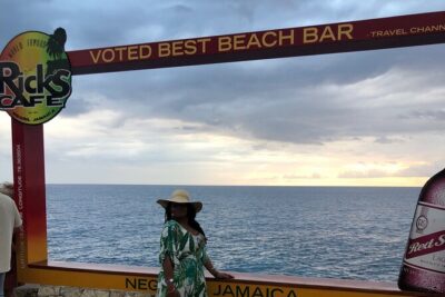 Tour to Negril 7 Miles Beach and Rick’s Cafe from Montego Bay - Juice Patties and Street Food: Quick Bites With Real Local Flavor